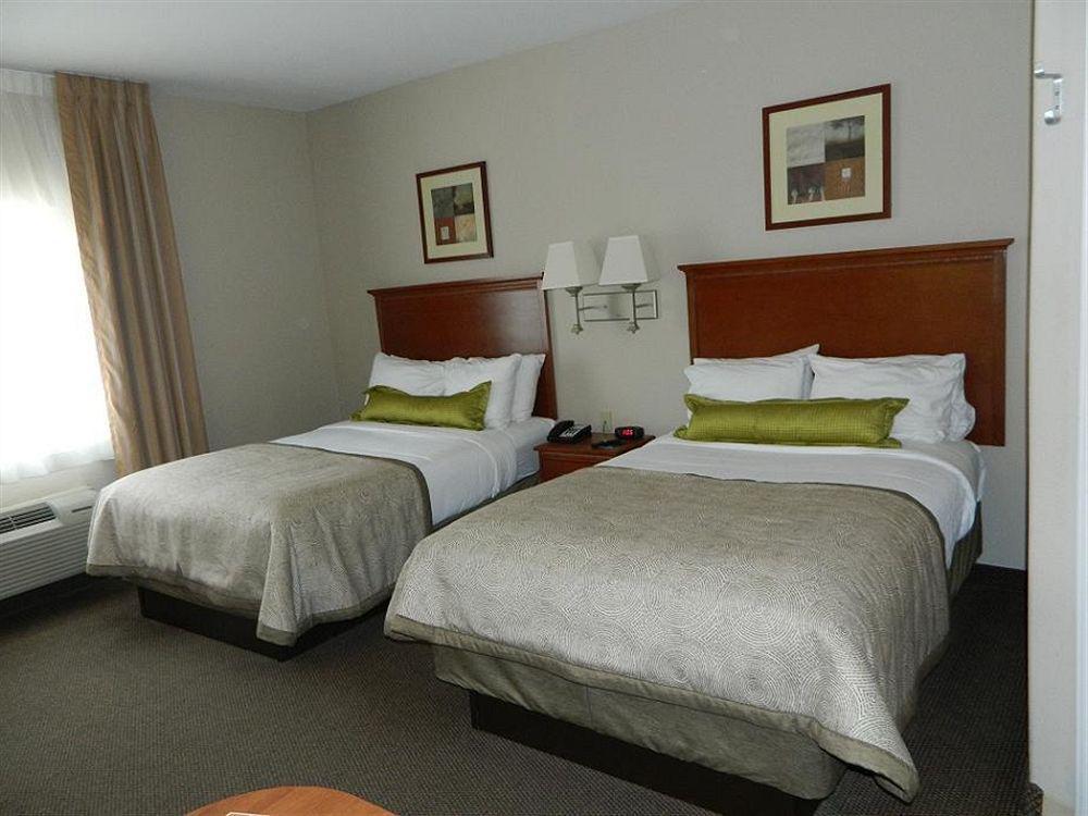 Candlewood Victoria By Ihg Extérieur photo